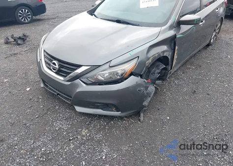 2018 Nissan Altima 2.5 Sr из США, поврежденный, VIN 1N4AL3AP2JC143885